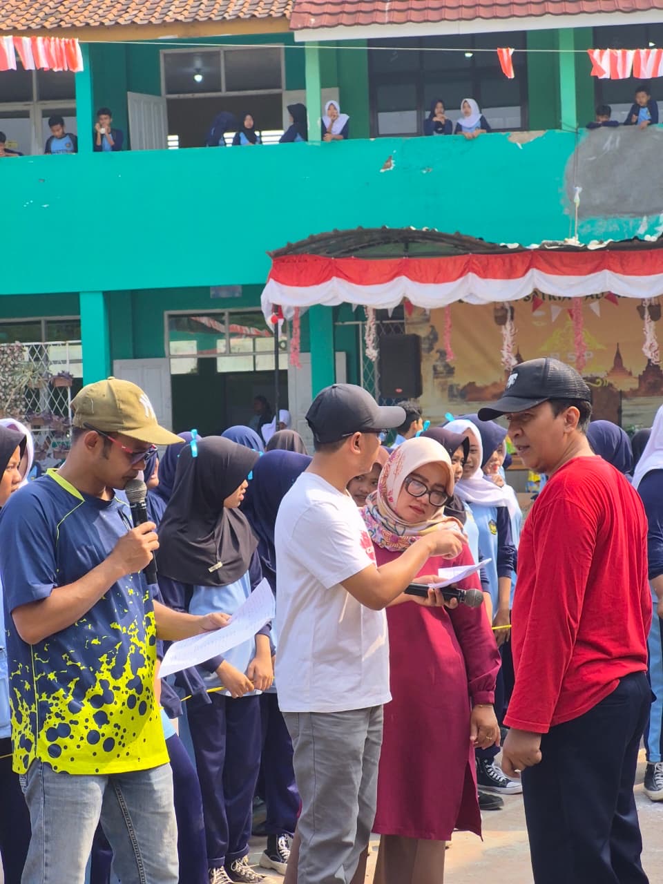Gambar dari konten